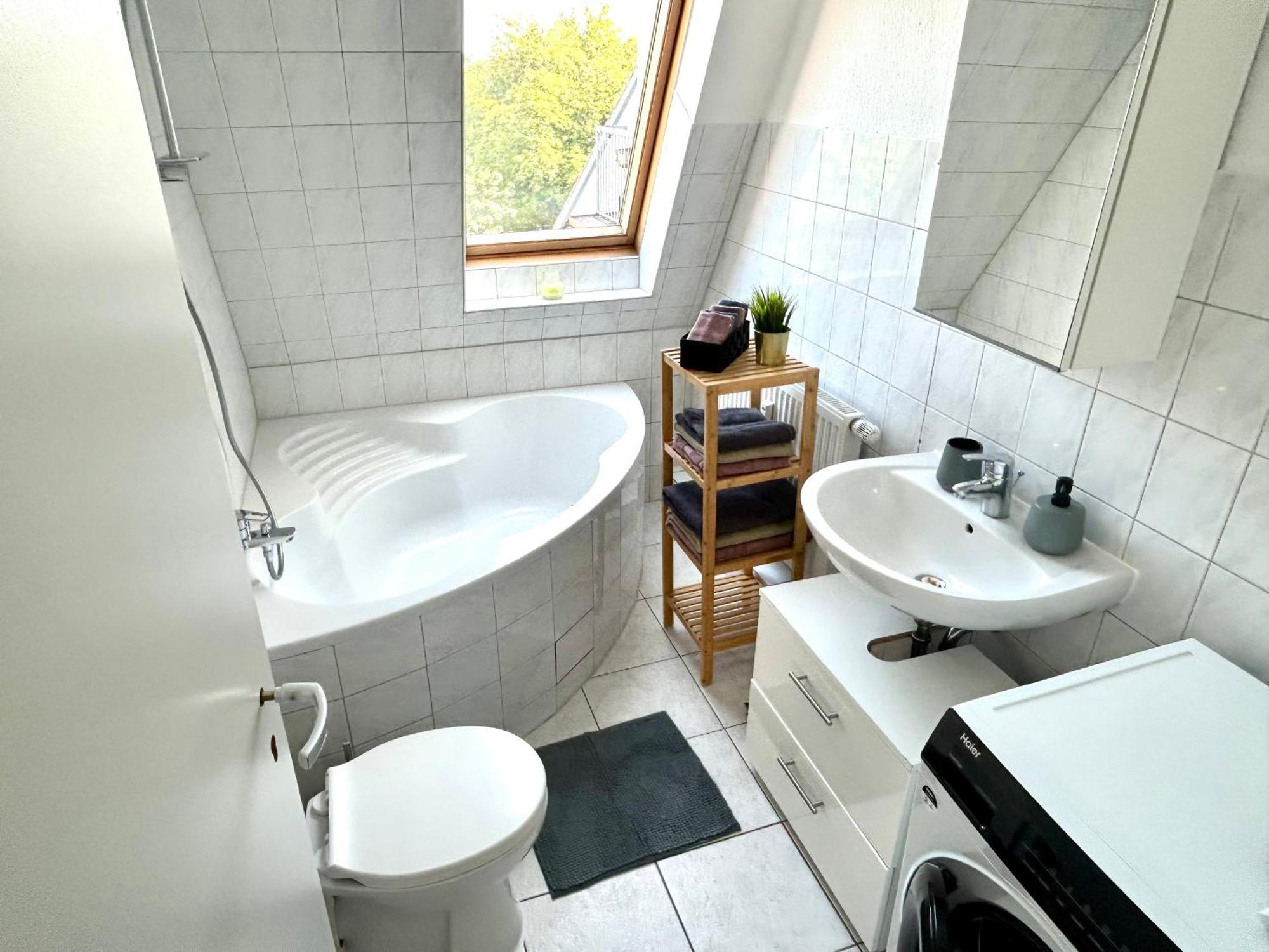 Bhv-3- Und 5-Zimmer Wohnungen Mit Terrasse, 24H Self-Check-In, Tv, Internet, Disneyplus, Waschmaschine Bremerhaven Exteriör bild